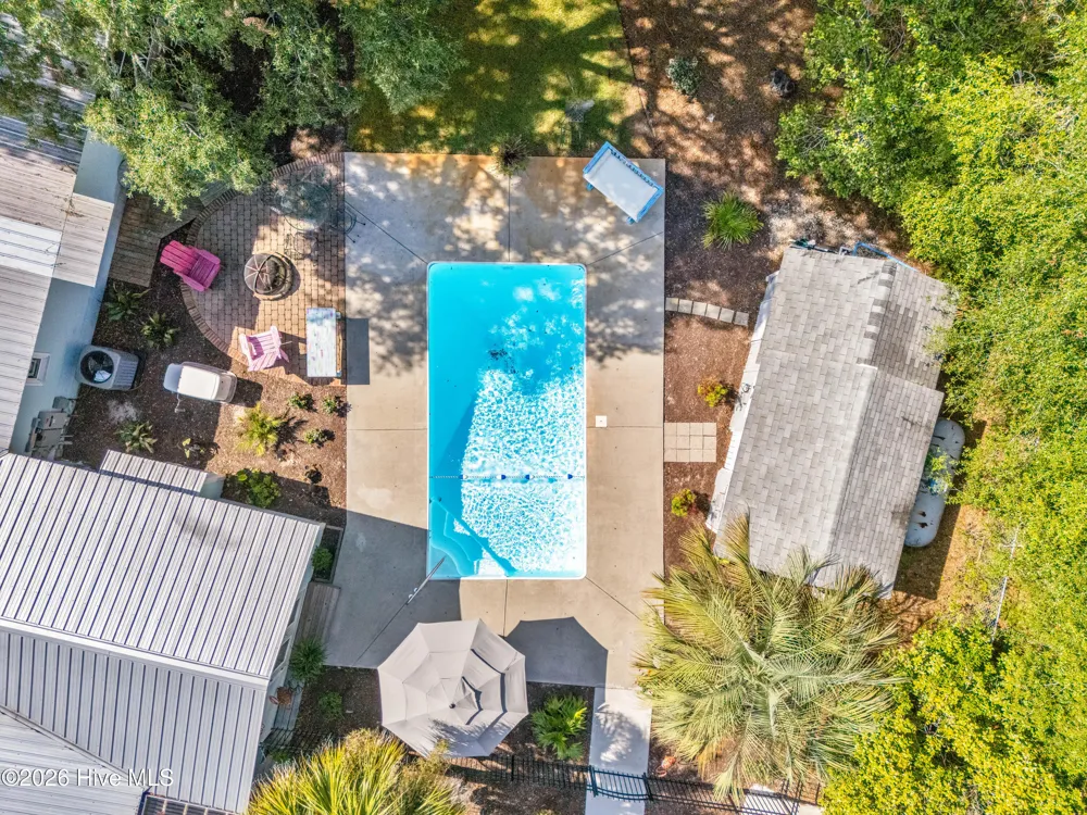 807 E Nash Street Southport, NC 28461