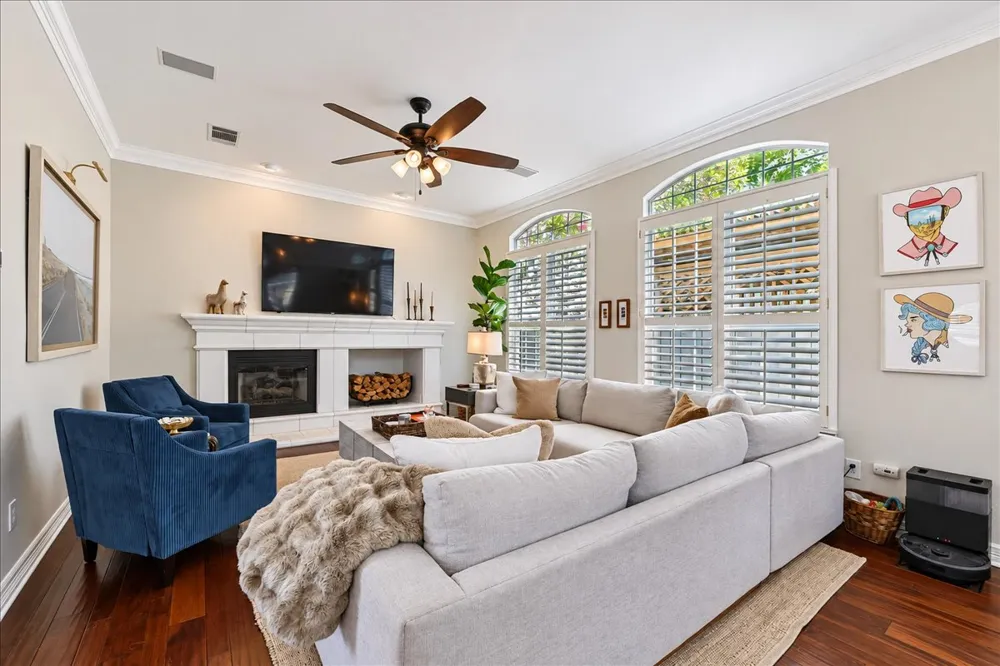 3817 Gaines Court Austin, TX 78735