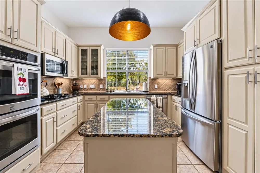 3817 Gaines Court Austin, TX 78735
