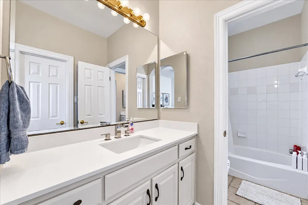 3817 Gaines Court Austin, TX 78735