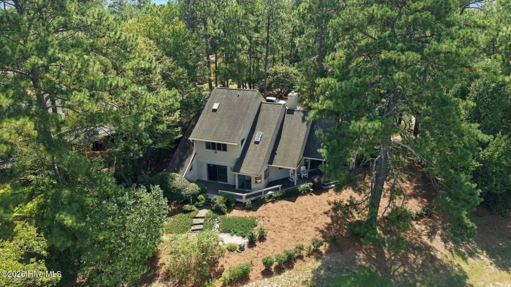 25 Lake Hills Road Pinehurst, NC 28374