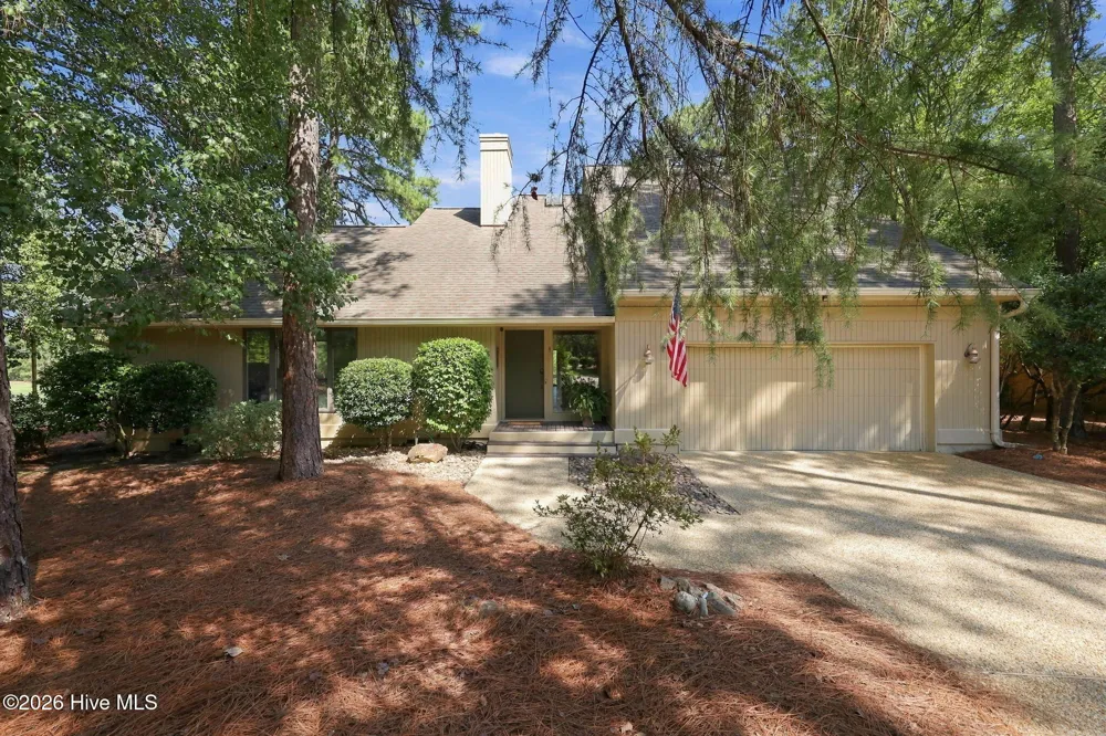 25 Lake Hills Road Pinehurst, NC 28374