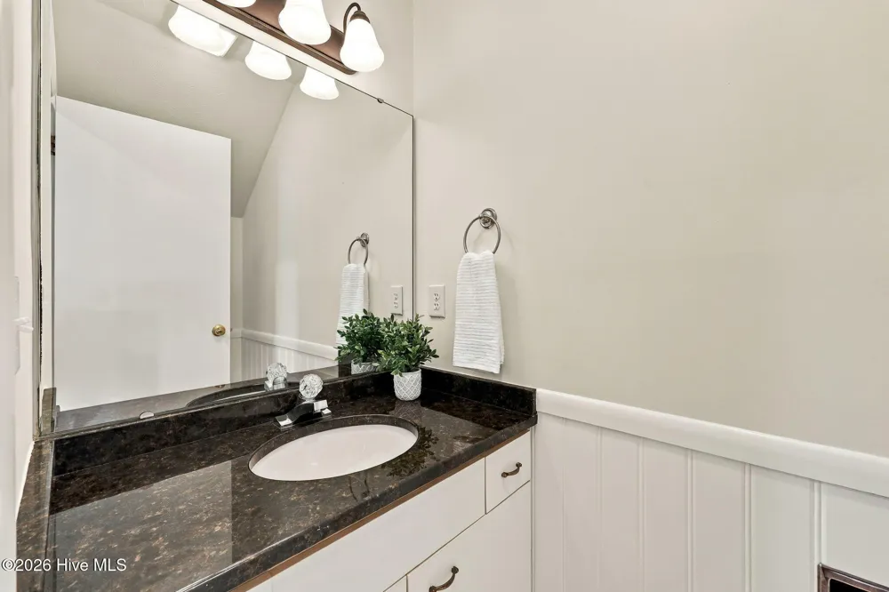 25 Lake Hills Road Pinehurst, NC 28374