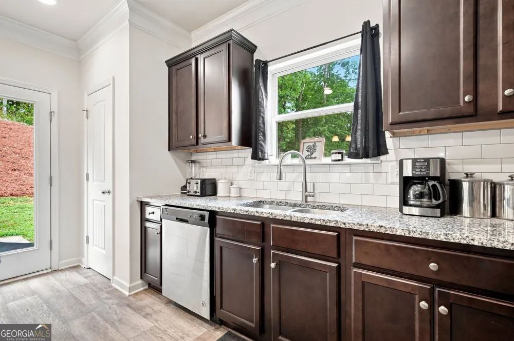 1069 Belmont Park DR Commerce, GA 30529