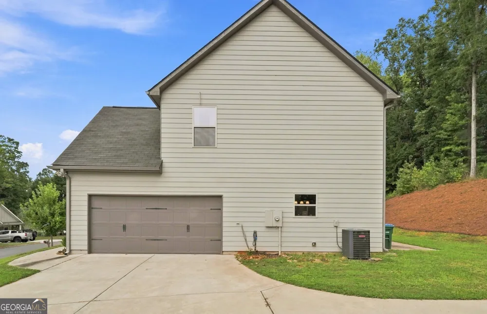 1069 Belmont Park DR Commerce, GA 30529