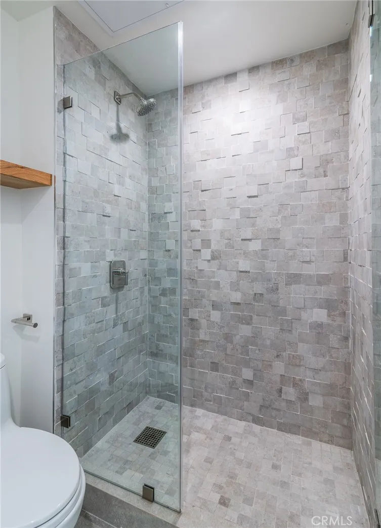 812 Huntley Drive Unit#104 #104 West Hollywood, CA 90069