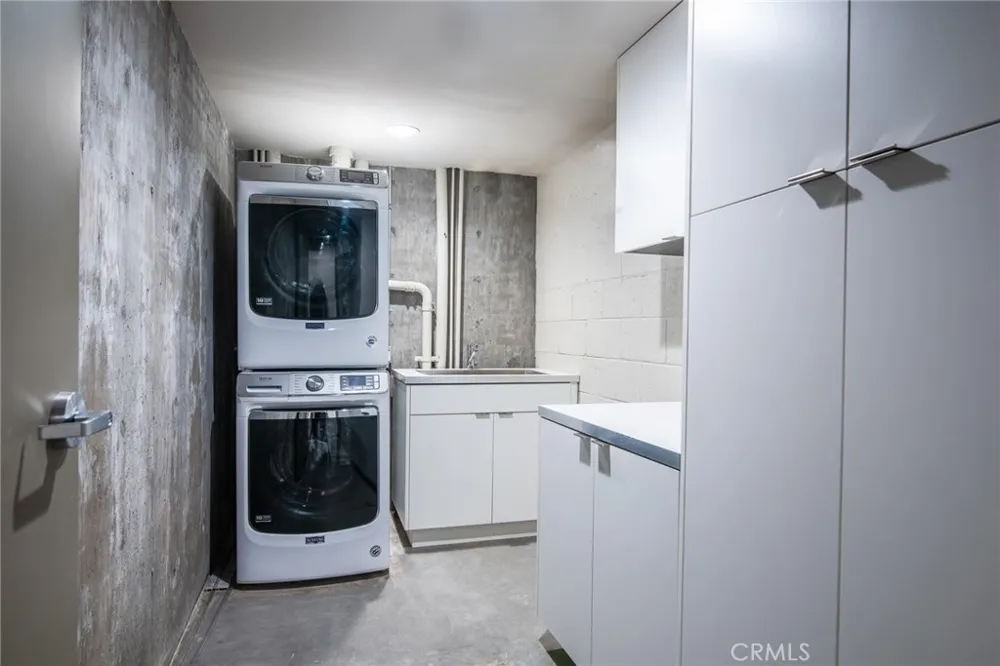 812 Huntley Drive Unit#104 #104 West Hollywood, CA 90069