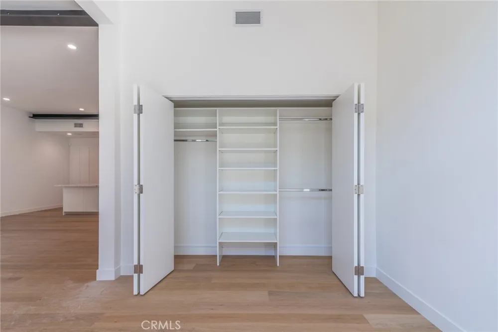 812 Huntley Drive Unit#104 #104 West Hollywood, CA 90069