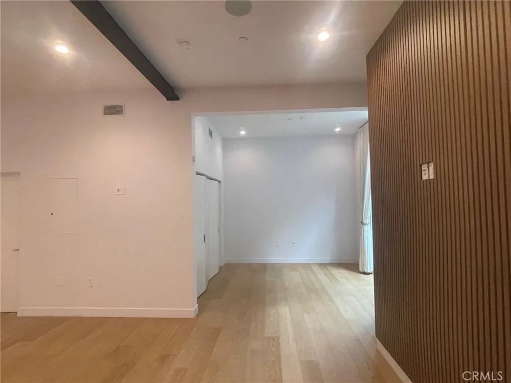 812 Huntley Drive Unit#104 #104 West Hollywood, CA 90069