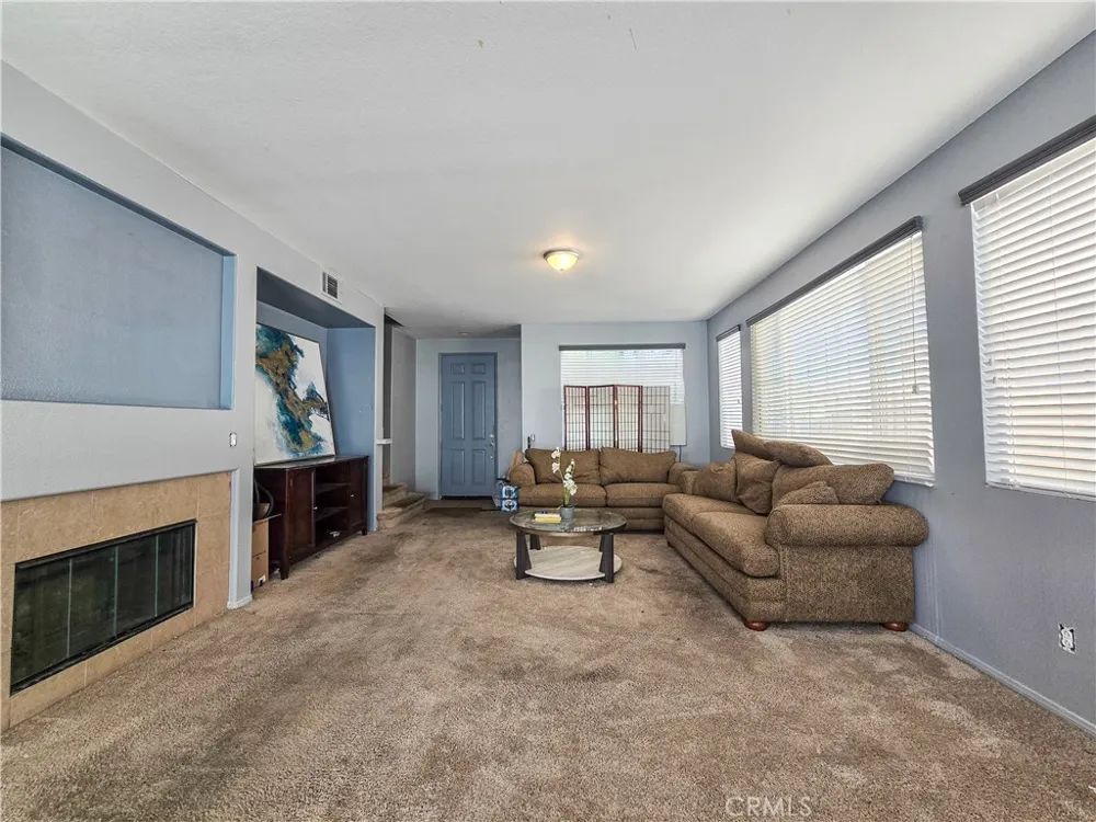 15587 Ripple Ridge Victorville, CA 92394