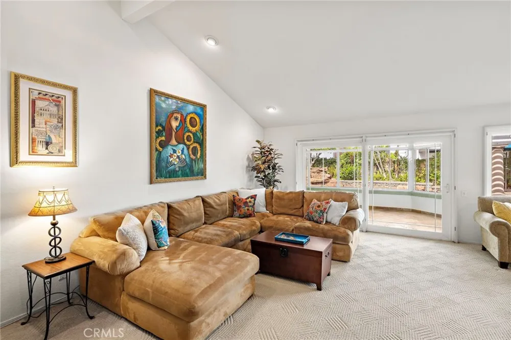 23631 Amalia Mission Viejo, CA 92691