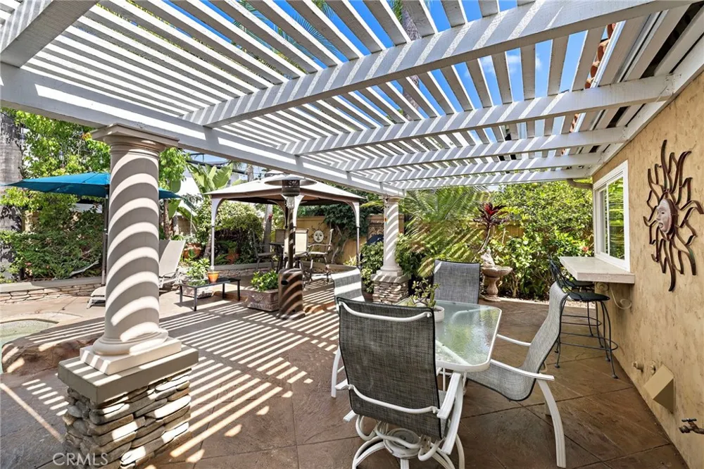 23631 Amalia Mission Viejo, CA 92691