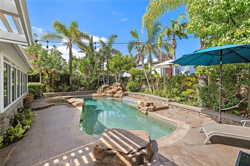 23631 Amalia Mission Viejo, CA 92691