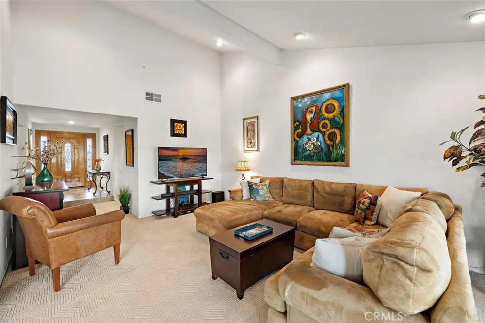 23631 Amalia Mission Viejo, CA 92691