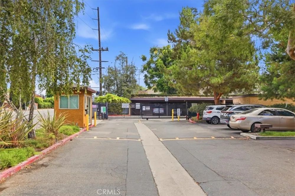 7890 E Spring #23A Long Beach, CA 90815