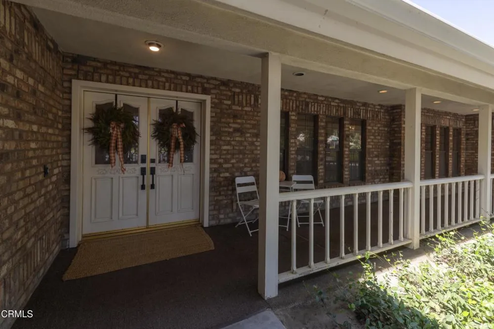 2201 Haggin Oaks Boulevard Bakersfield, CA 93311