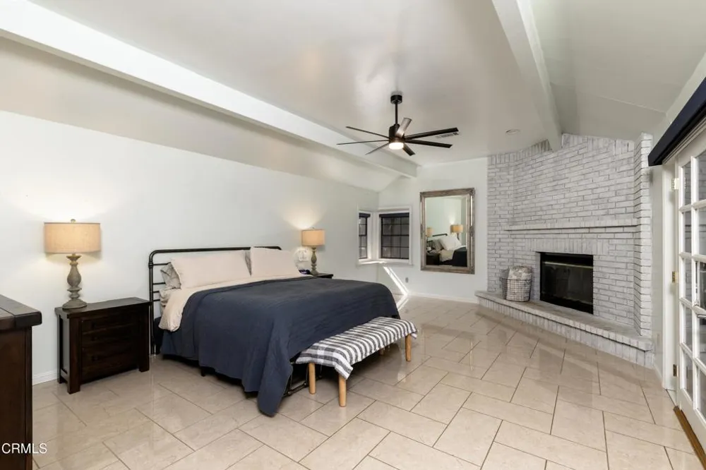 2201 Haggin Oaks Boulevard Bakersfield, CA 93311