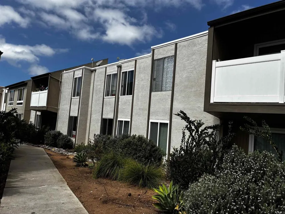 8034 Linda Vista #1D San Diego, CA 92111