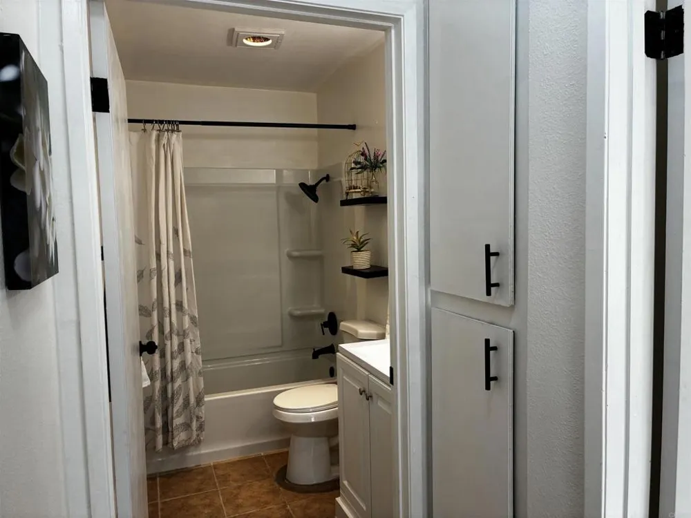 8034 Linda Vista #1D San Diego, CA 92111