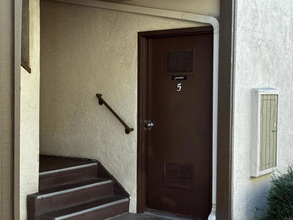 8034 Linda Vista #1D San Diego, CA 92111