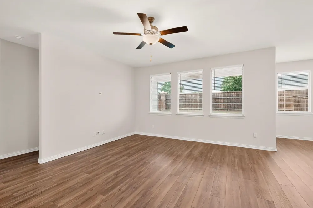 3321 Riverside Drive Aubrey, TX 76227