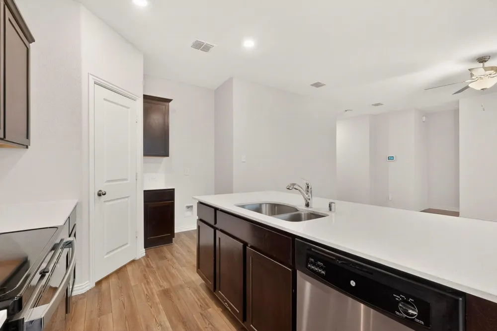 3321 Riverside Drive Aubrey, TX 76227