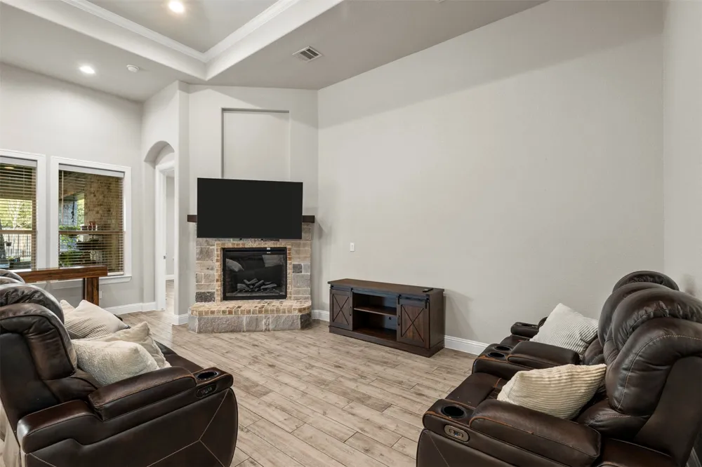 3203 Shamrock Lane Forest Hill, TX 76119