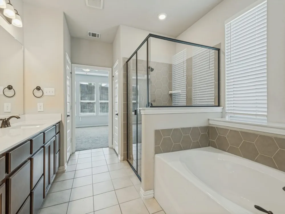 1267 Binfield Drive Forney, TX 75126