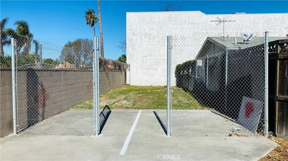 2021 Lomita Lomita, CA 90717