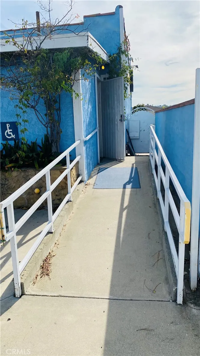 2021 Lomita Lomita, CA 90717