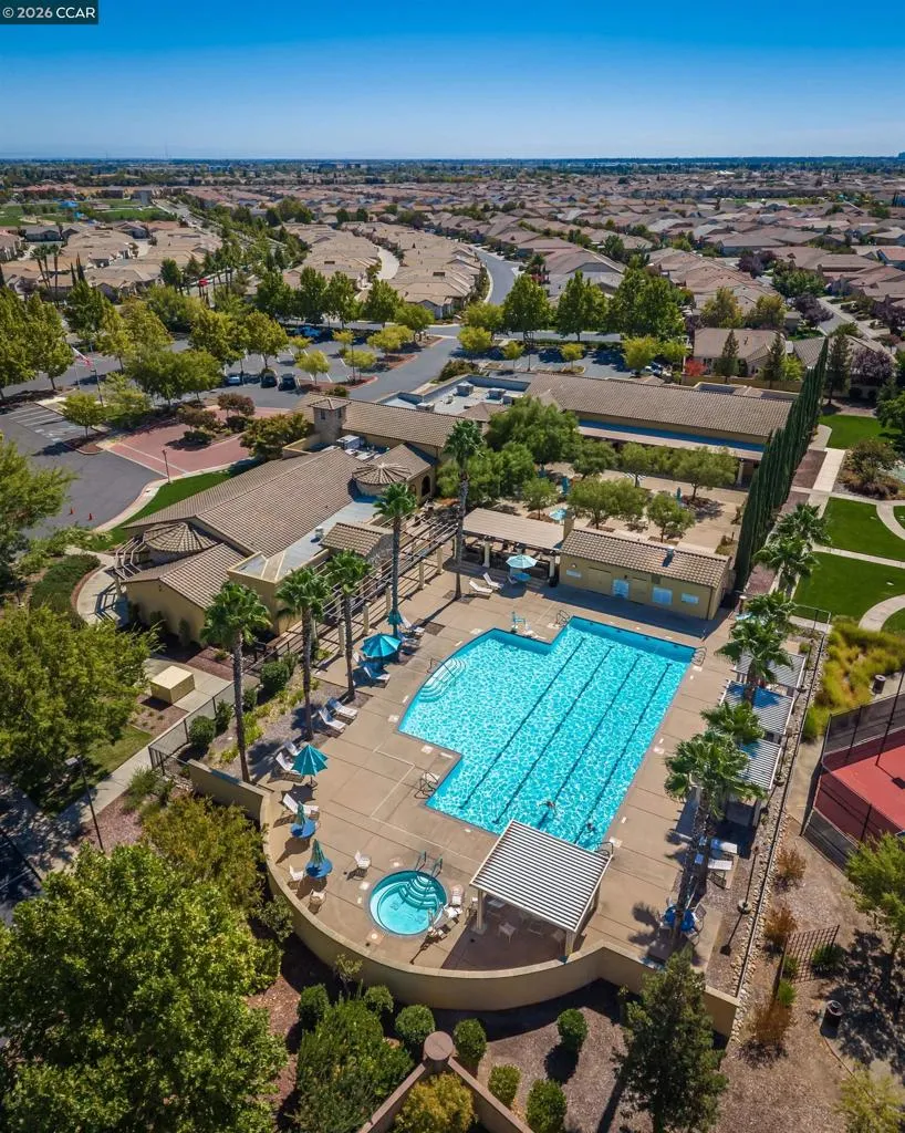 4512 Villa Del Paso Ln Sacramento, CA 95834