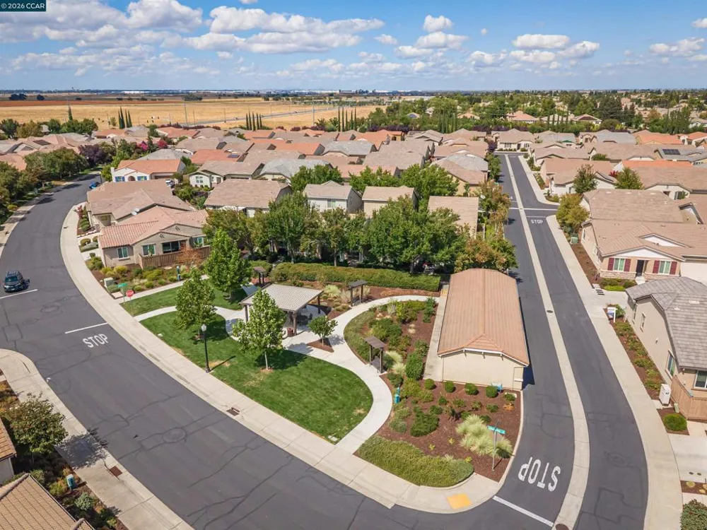 4512 Villa Del Paso Ln Sacramento, CA 95834