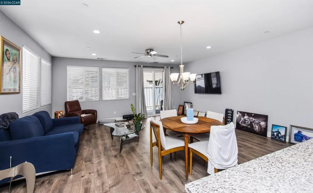 4512 Villa Del Paso Ln Sacramento, CA 95834