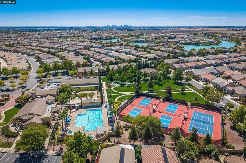 4512 Villa Del Paso Ln Sacramento, CA 95834