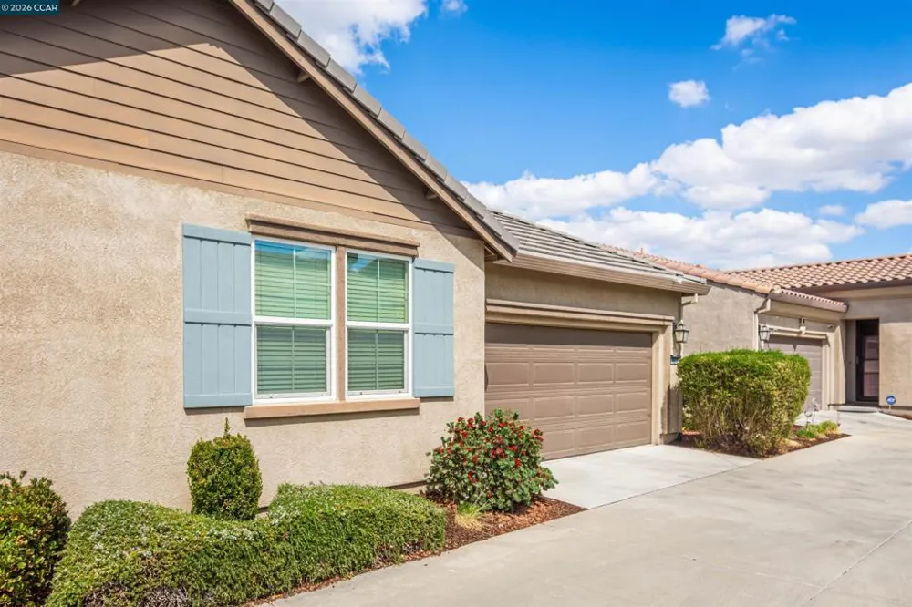 4512 Villa Del Paso Ln Sacramento, CA 95834