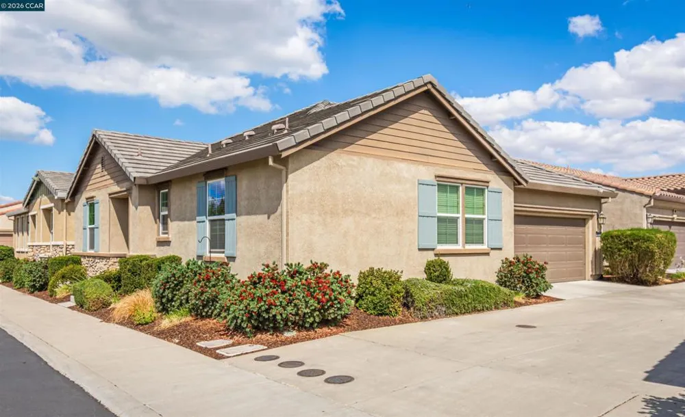 4512 Villa Del Paso Ln Sacramento, CA 95834