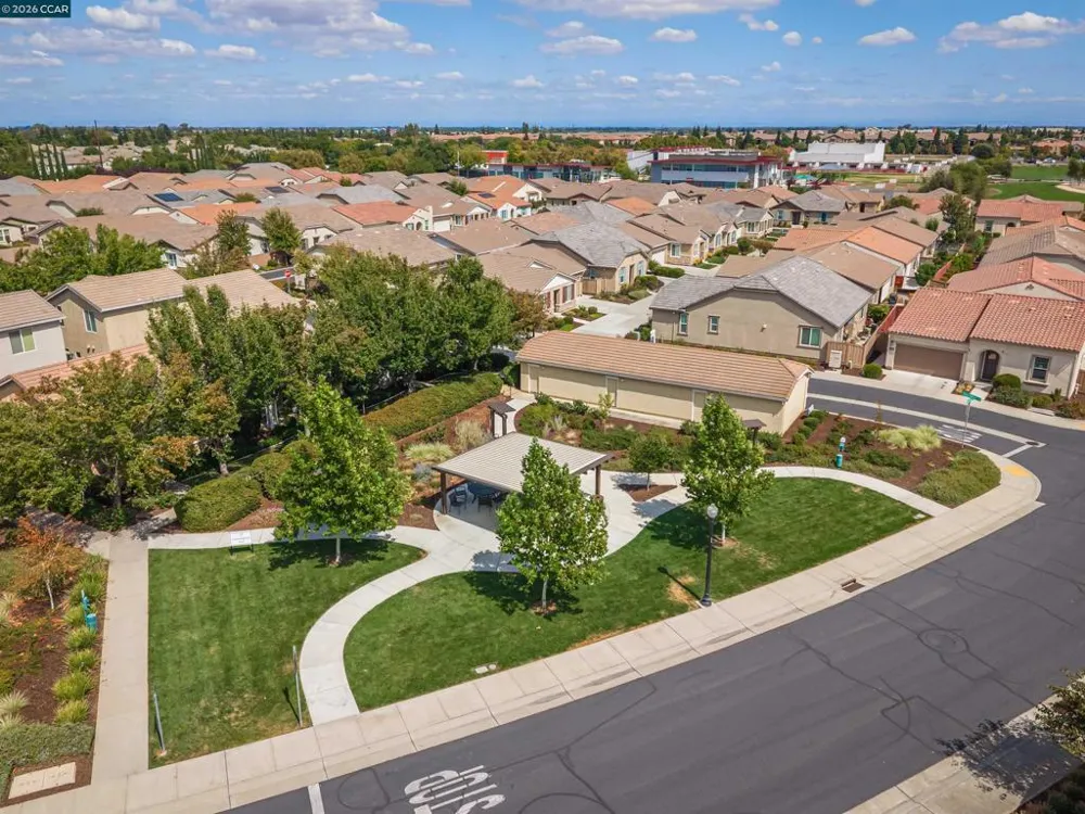 4512 Villa Del Paso Ln Sacramento, CA 95834