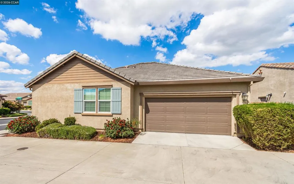 4512 Villa Del Paso Ln Sacramento, CA 95834