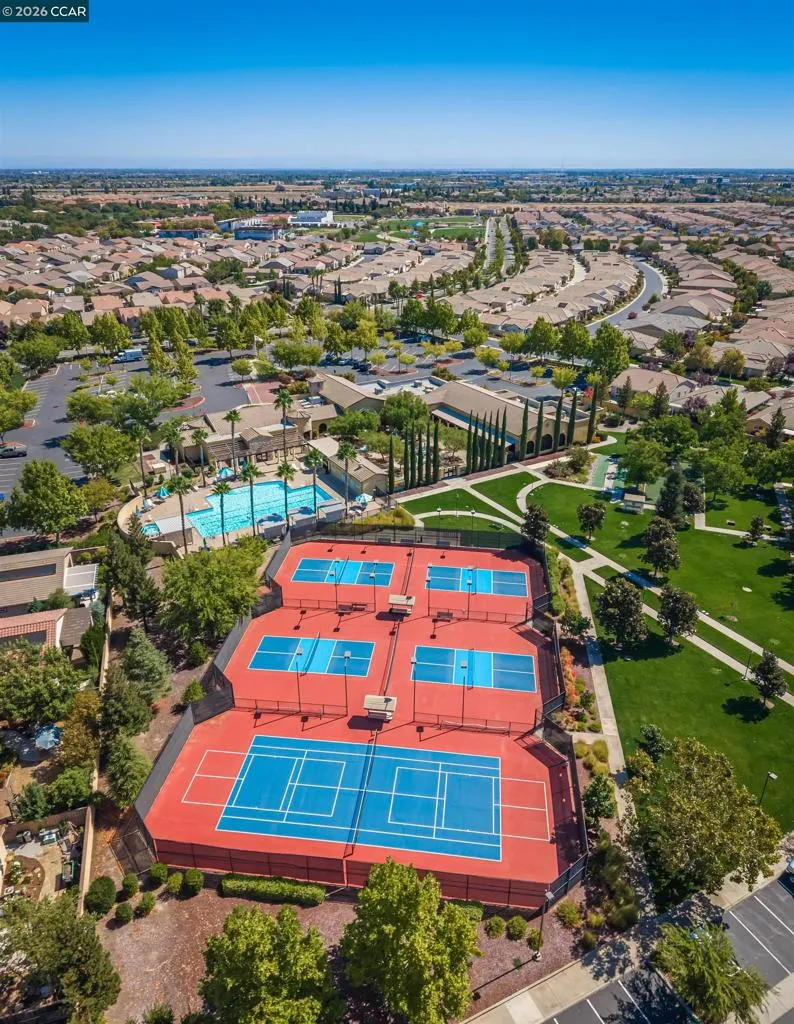 4512 Villa Del Paso Ln Sacramento, CA 95834