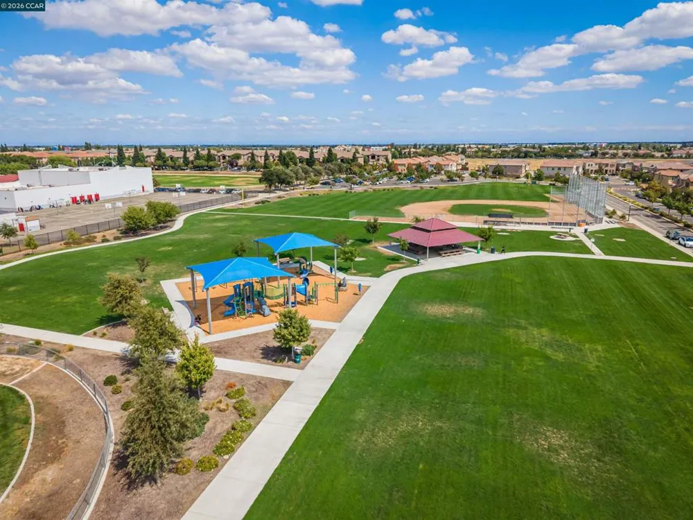 4512 Villa Del Paso Ln Sacramento, CA 95834