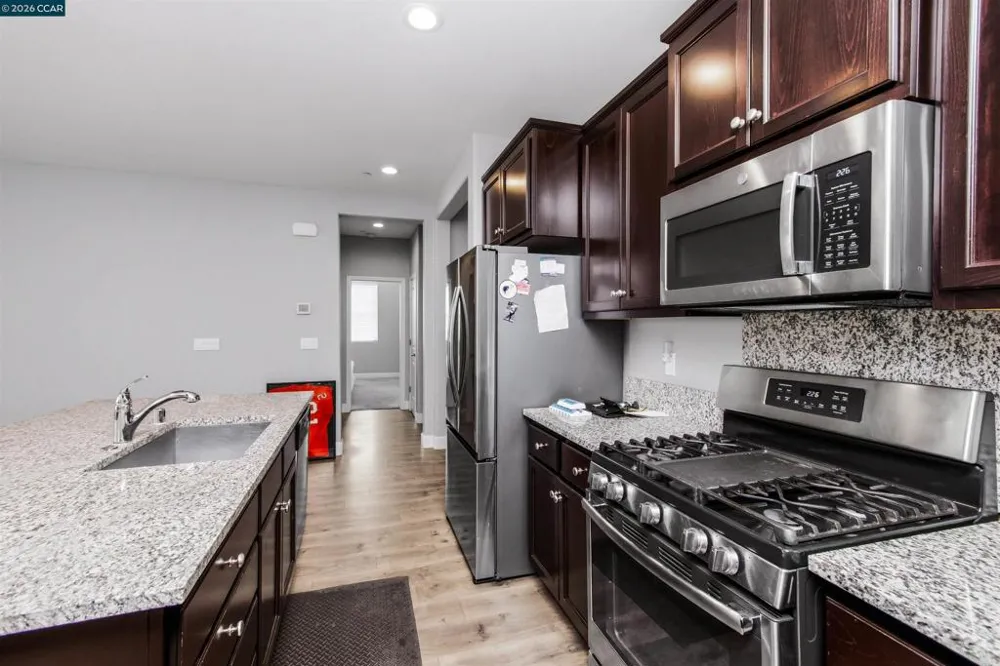4512 Villa Del Paso Ln Sacramento, CA 95834
