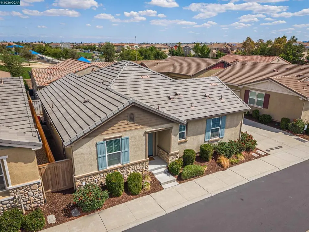 4512 Villa Del Paso Ln Sacramento, CA 95834