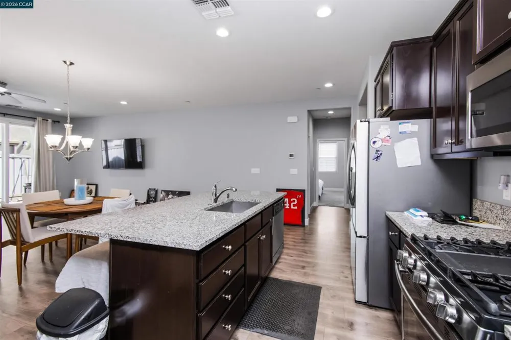 4512 Villa Del Paso Ln Sacramento, CA 95834