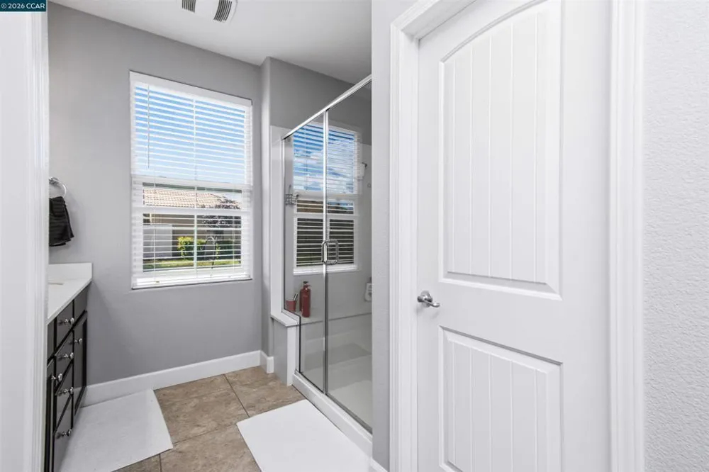 4512 Villa Del Paso Ln Sacramento, CA 95834