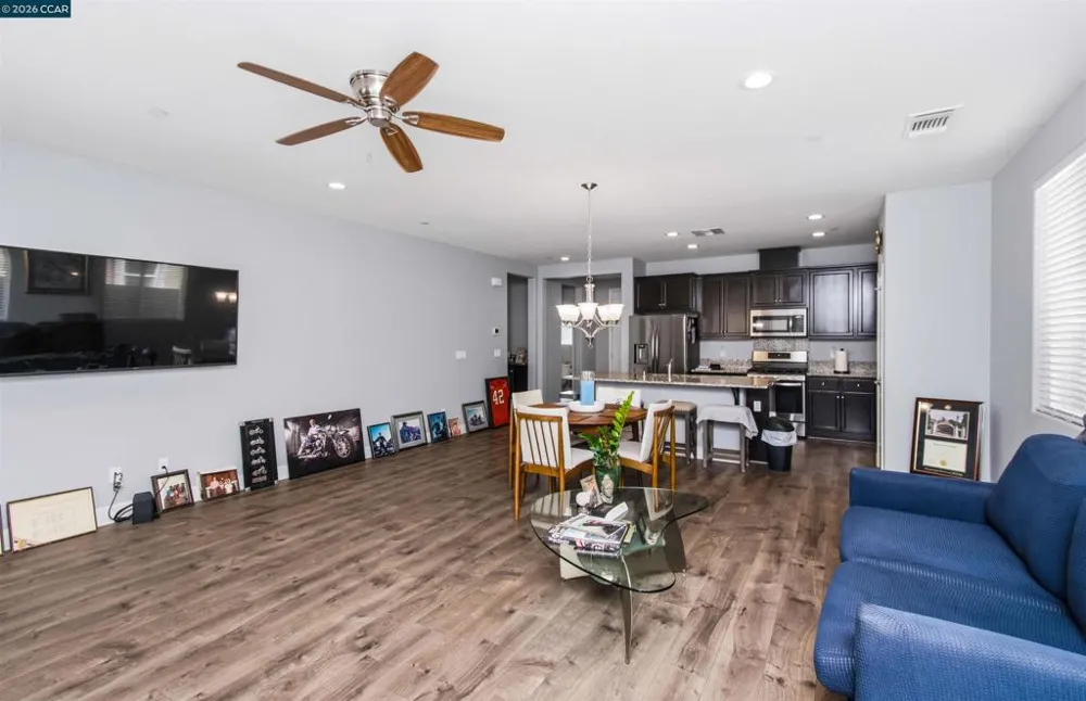 4512 Villa Del Paso Ln Sacramento, CA 95834