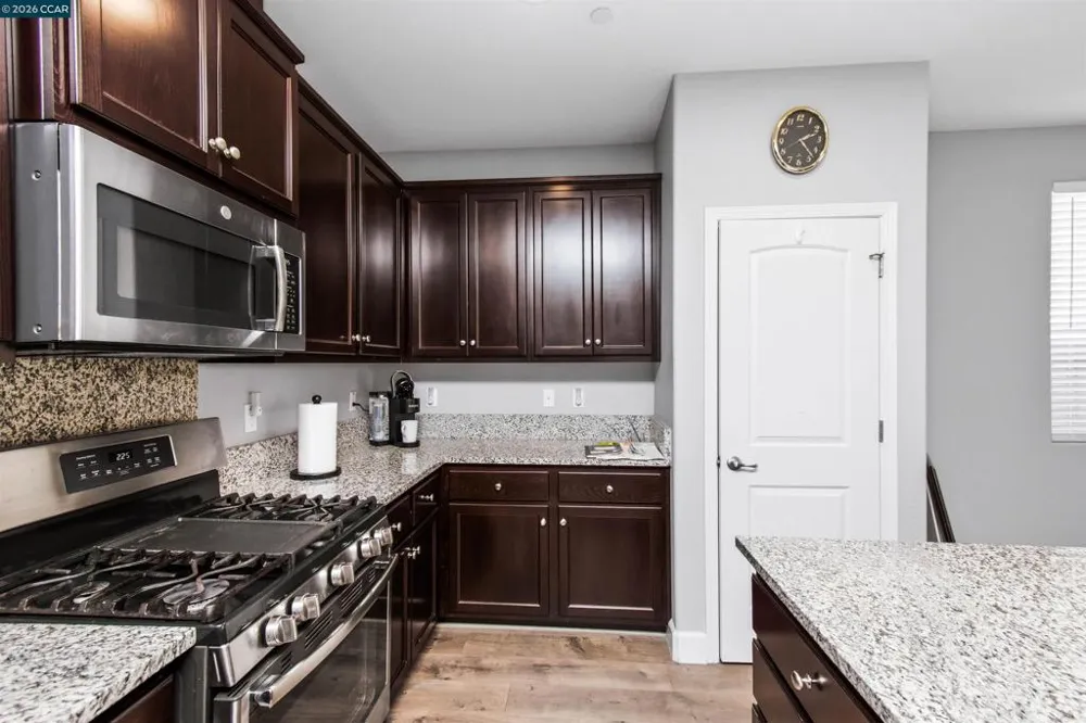4512 Villa Del Paso Ln Sacramento, CA 95834