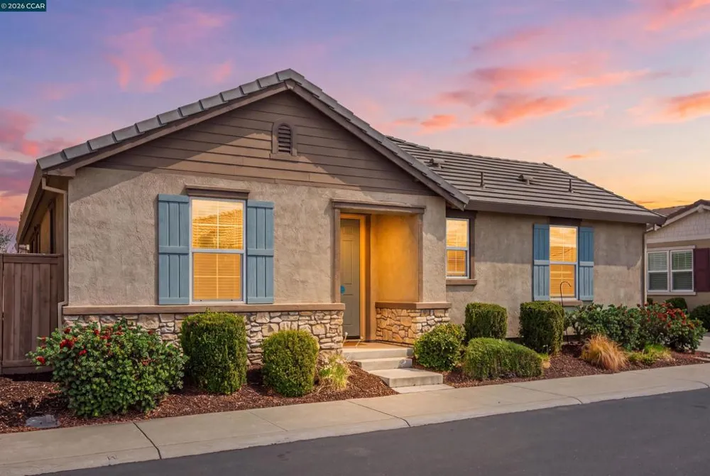 4512 Villa Del Paso Ln Sacramento, CA 95834