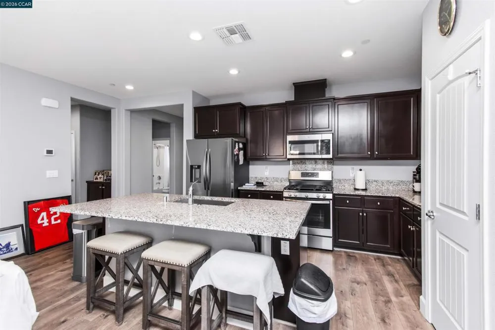 4512 Villa Del Paso Ln Sacramento, CA 95834