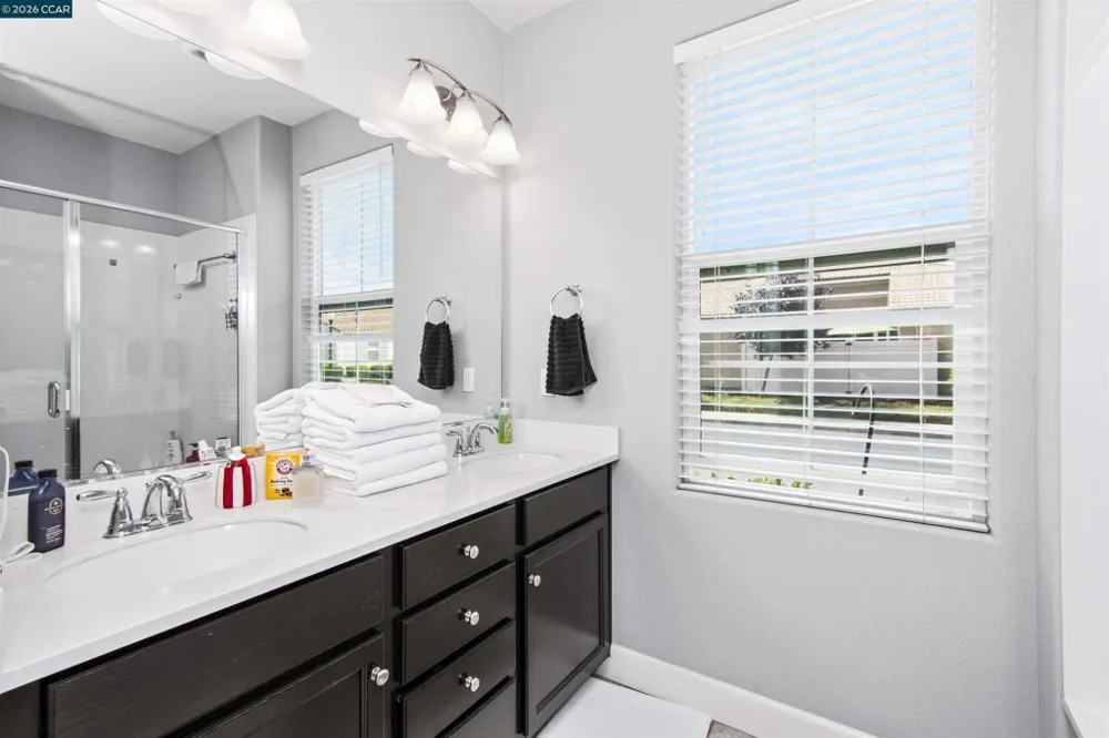 4512 Villa Del Paso Ln Sacramento, CA 95834