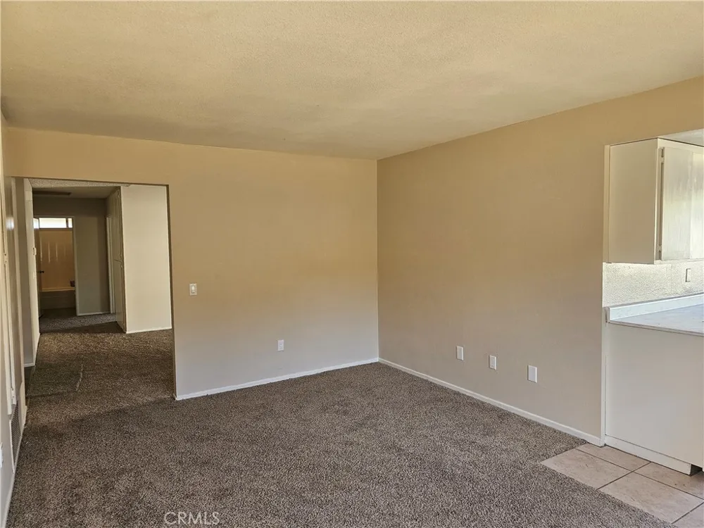 27168 Roger Hemet, CA 92544